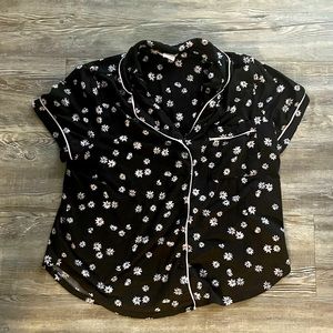Black pajama shirt Secret Treasures brand size large 12-14